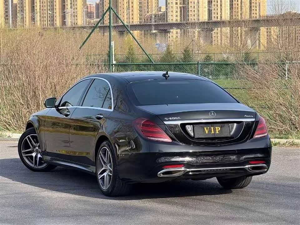 Mercedes-Benz S-class Mercedes-Benz S-class