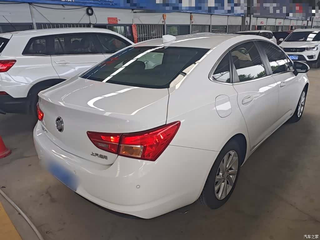 Buick Verano, 2018 7