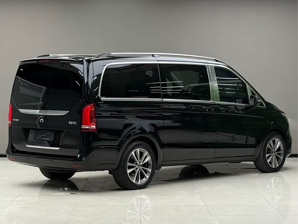 Mercedes-Benz V-class