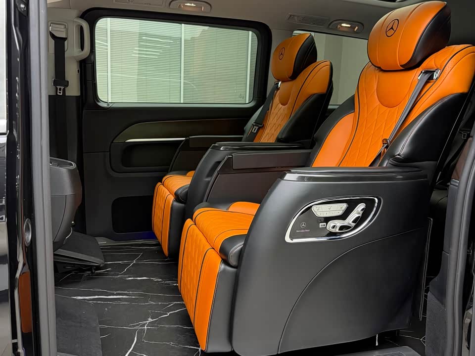 Mercedes-Benz V-class