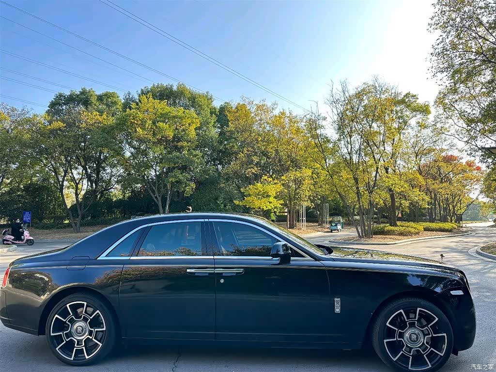 Rolls-Royce Ghost, 2015 все фото