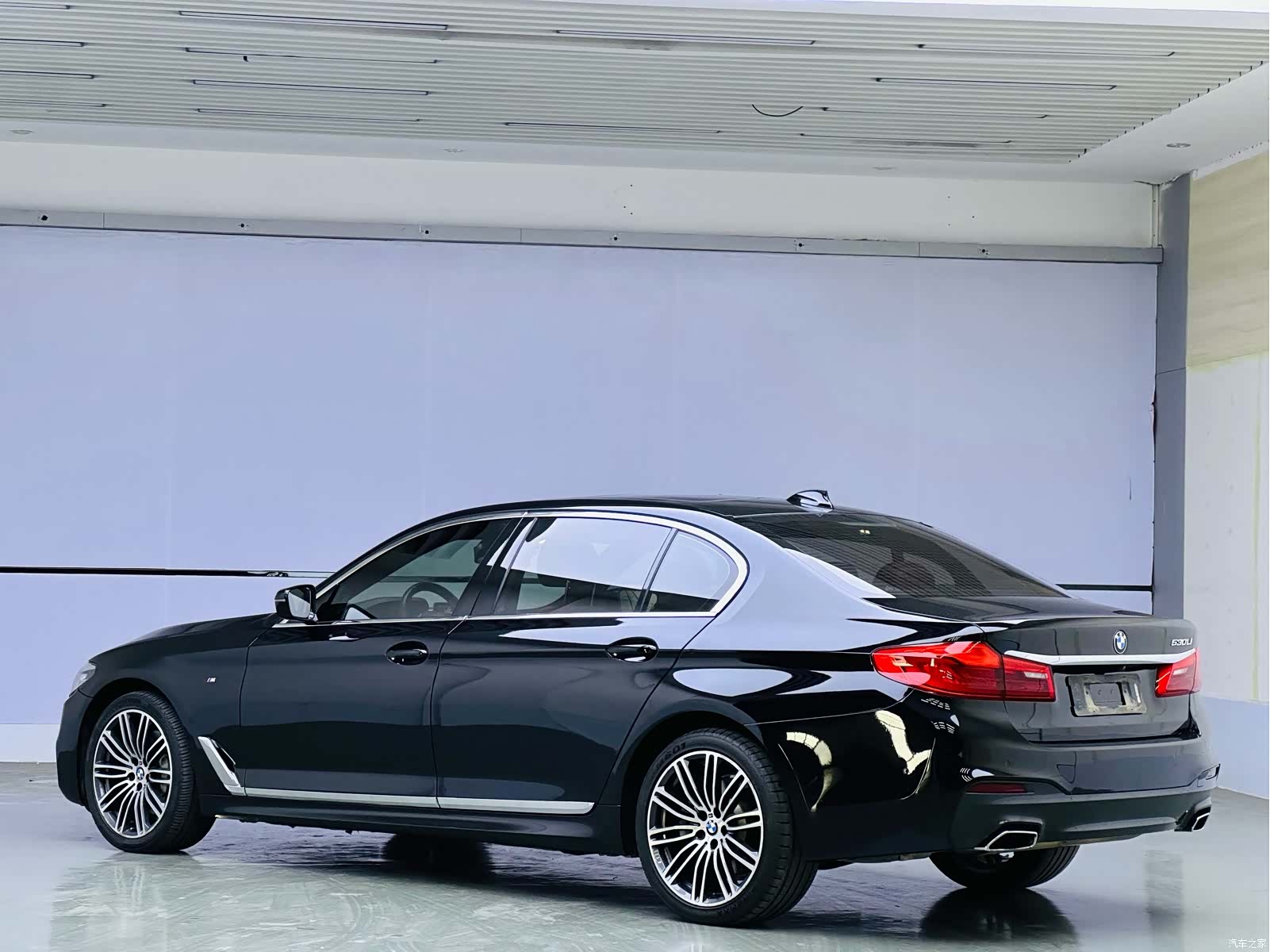 BMW 5 Series, 2019 4