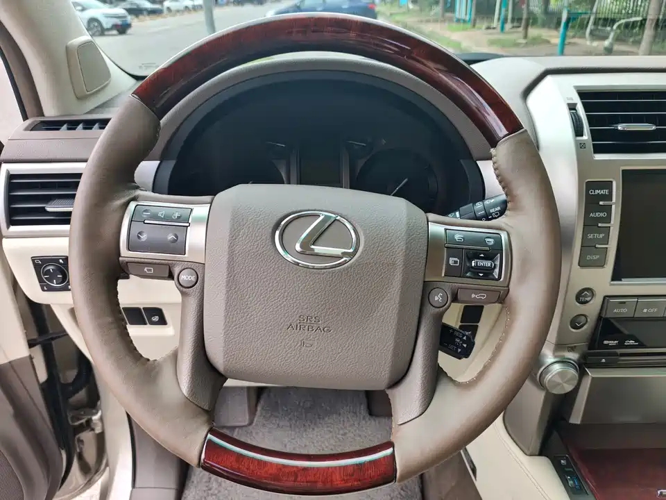 Lexus GX