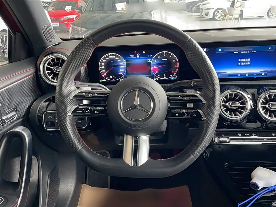 Mercedes-Benz Class A Mercedes-Benz Class A