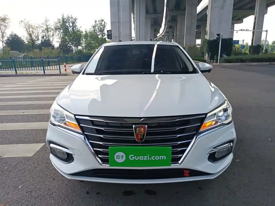 Roewe i5