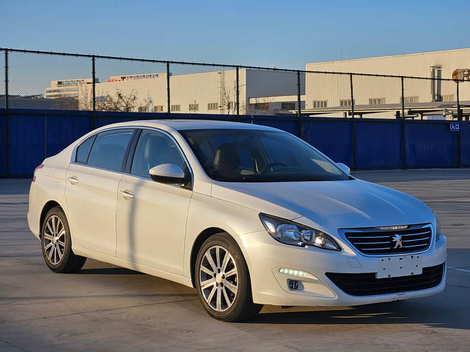 Peugeot 408