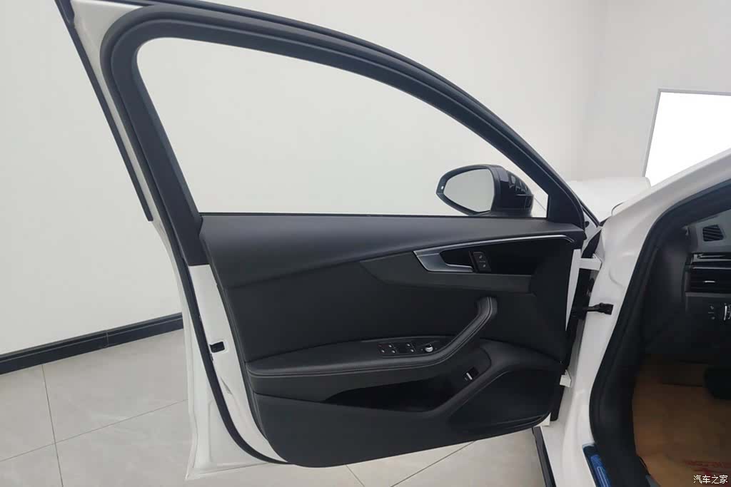 Audi A4L, 2023 7