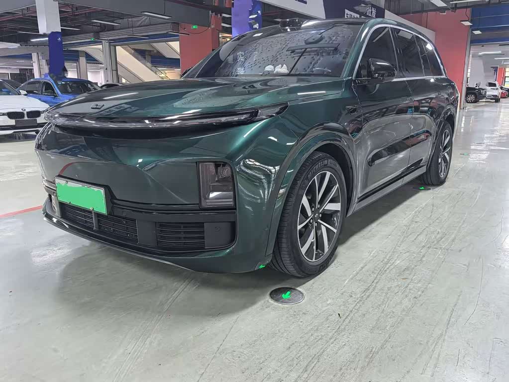 Li Auto L8
