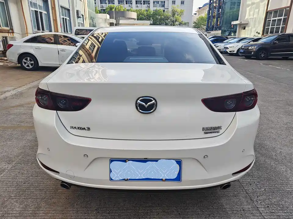Mazda 3 Angkesaila