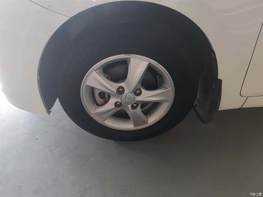Hyundai GLS, 2015 23