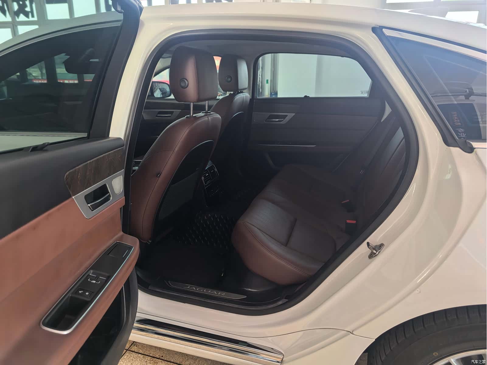 Land Rover XFL, 2017 8