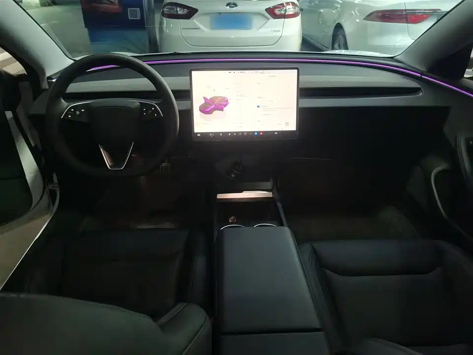 Tesla Model 3 Tesla Model 3