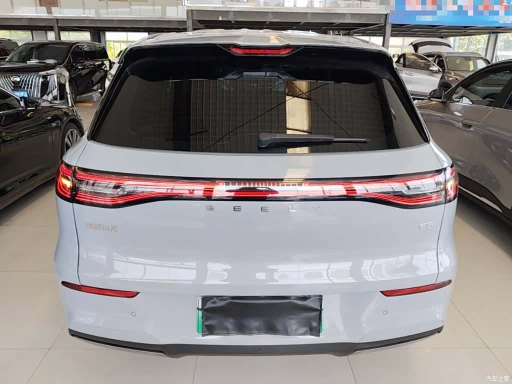 Geely Galaxy E5, 2025 6
