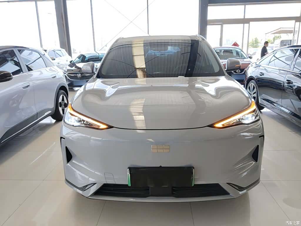 Geely Galaxy E5, 2025 3