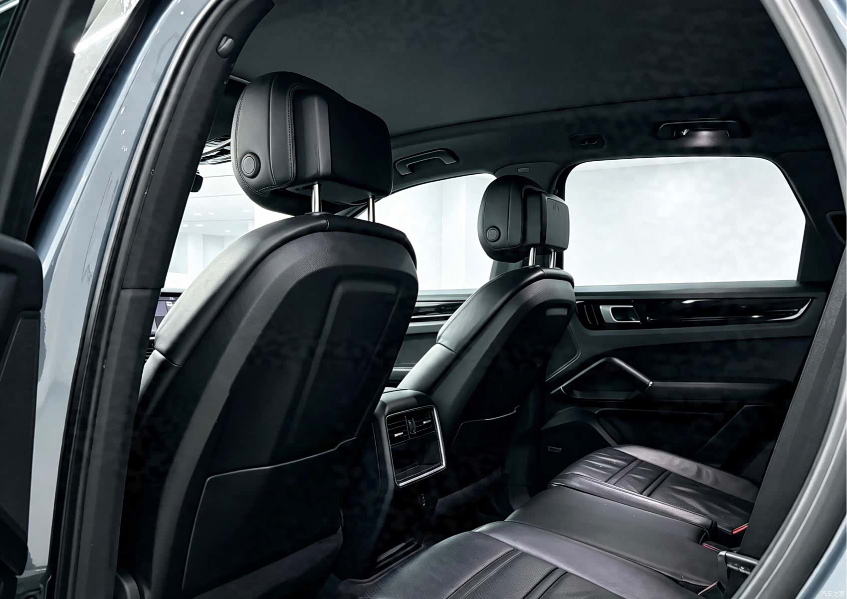 Porsche Cayenne, 2018 6