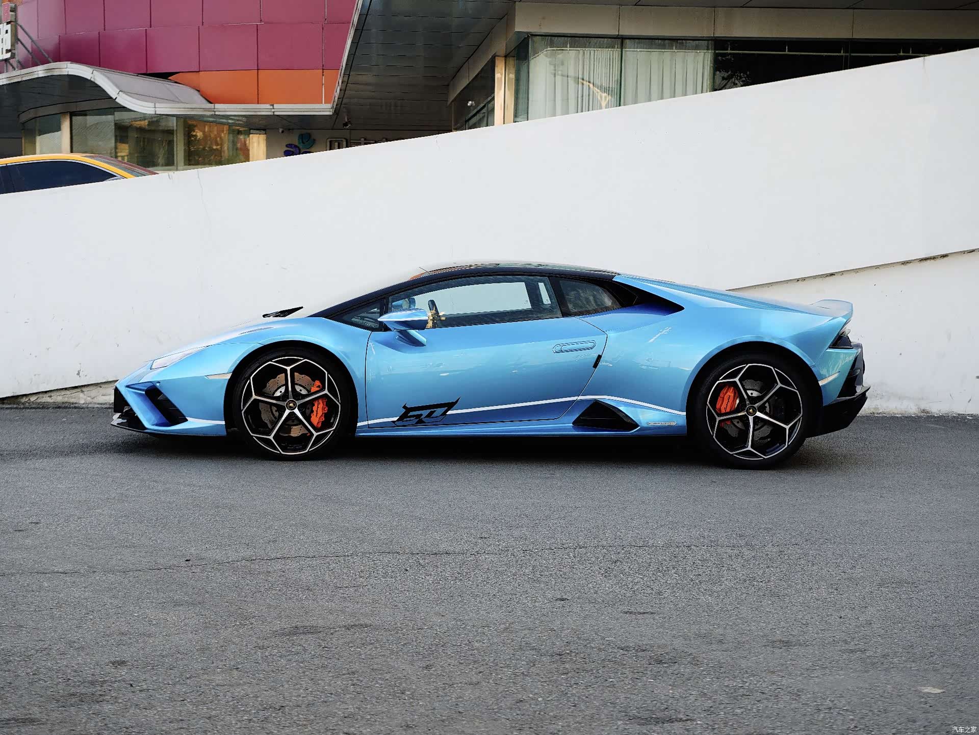 Lamborghini Huracán, 2022 4