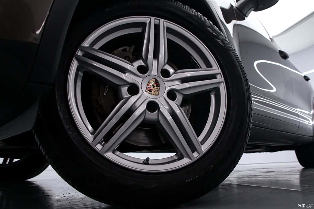 Porsche Cayenne, 2013 16