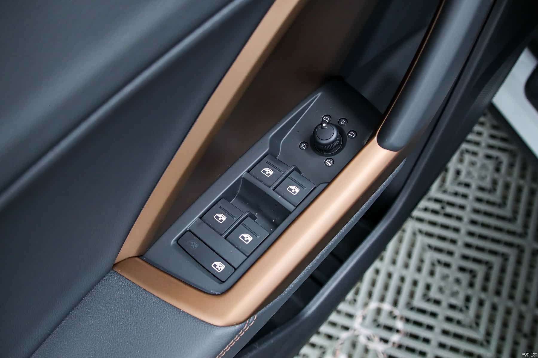 Audi Q3, 2023 6