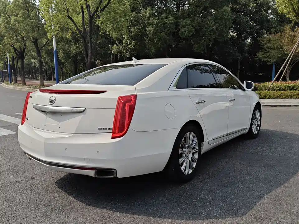 Cadillac XTS