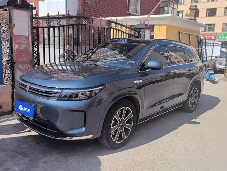 AITO Ask the world M7