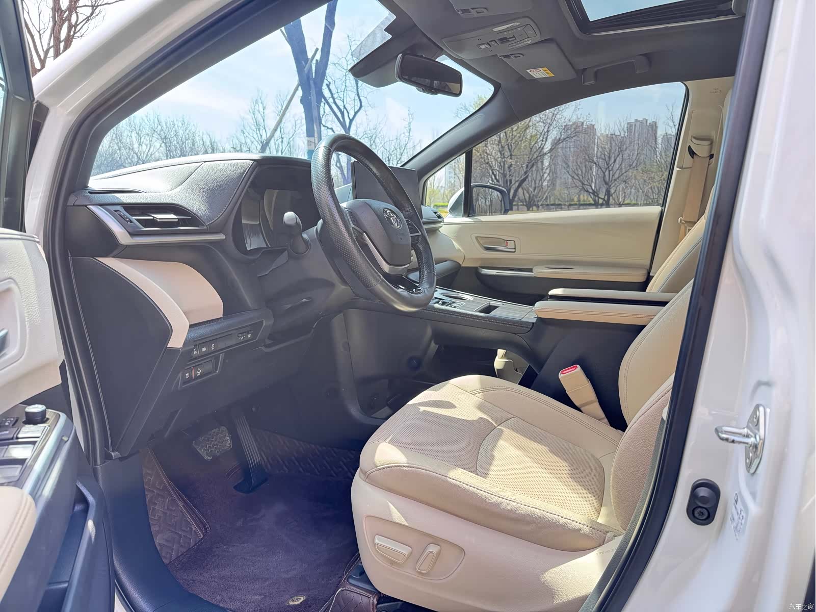 Toyota Sienna, 2022 9
