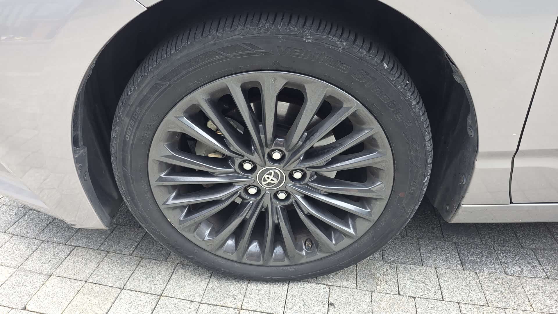 Toyota Avalon, 2019 8