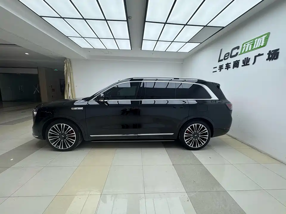 AITO Ask the world M9