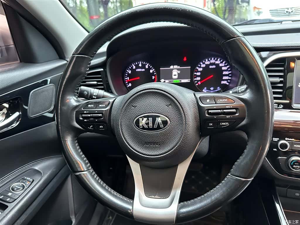 Kia DLX, 2017 22
