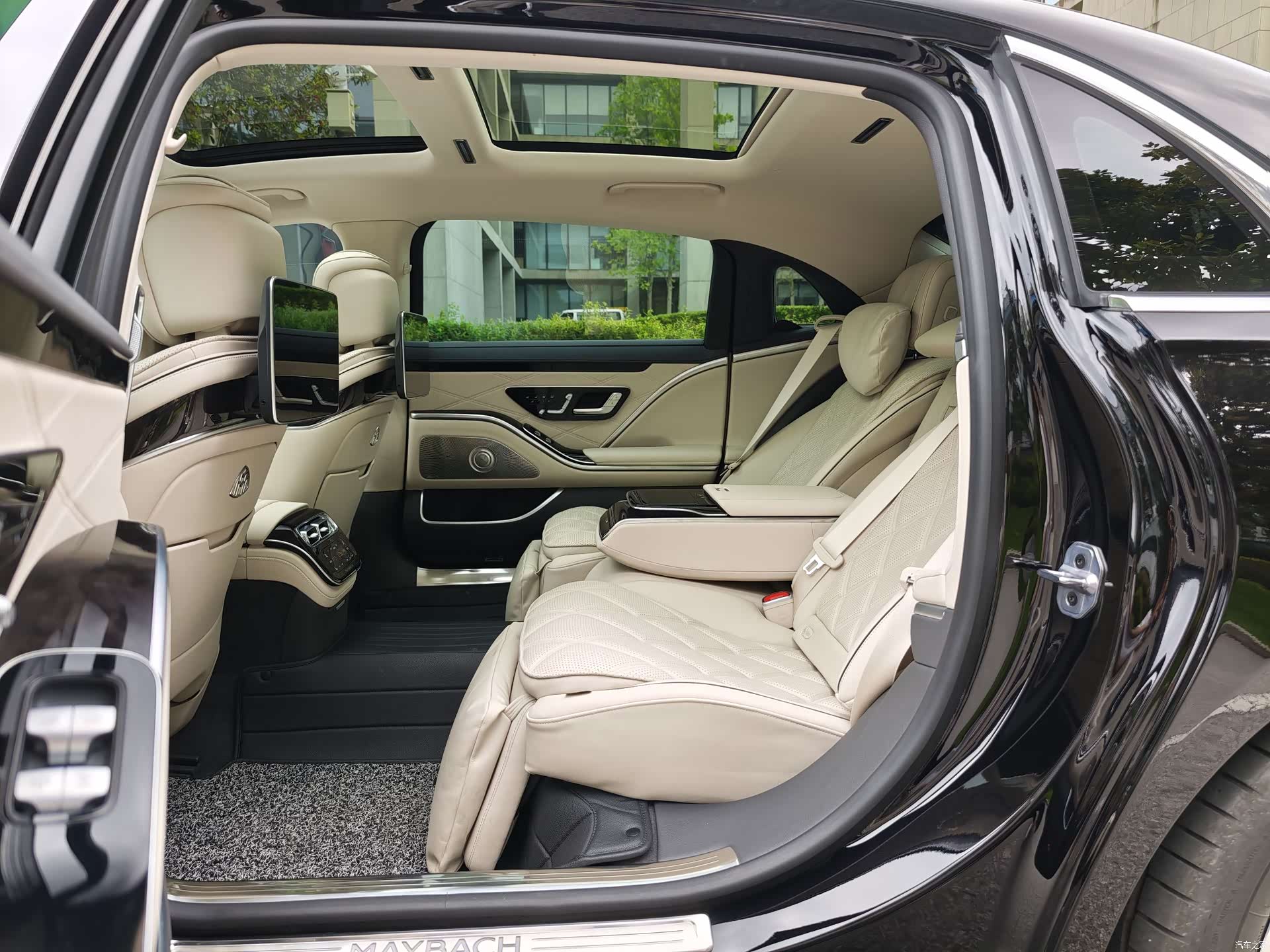 Maybach S-Class, 2025 17