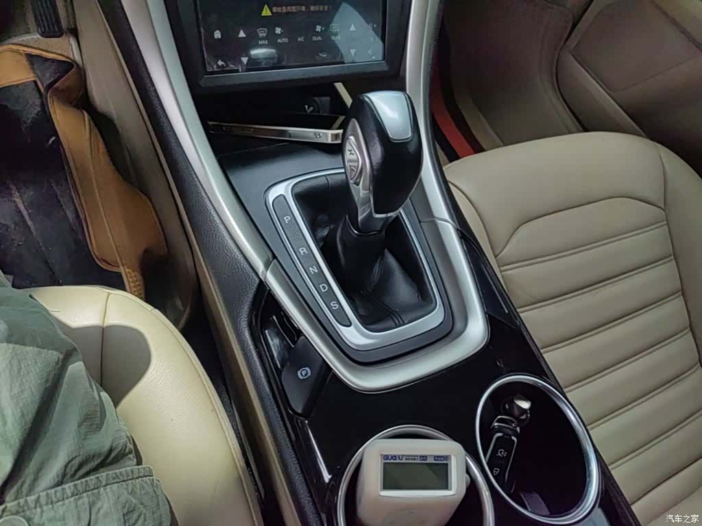 Ford Mondeo, 2014 14