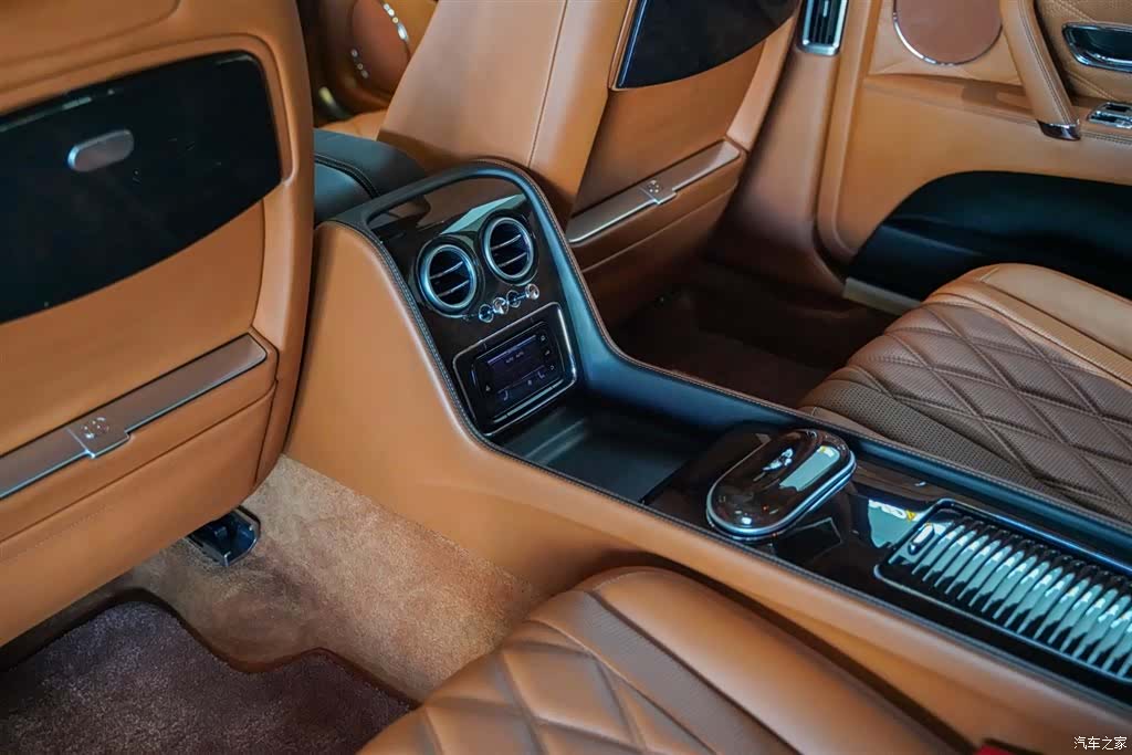 Bentley Flying Spur, 2016 11