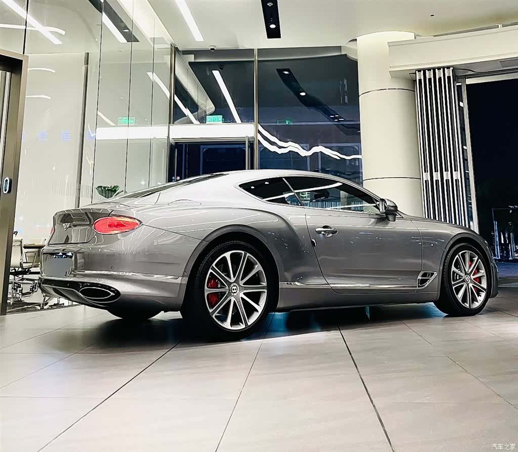 Bentley Continental GT, 2020 6