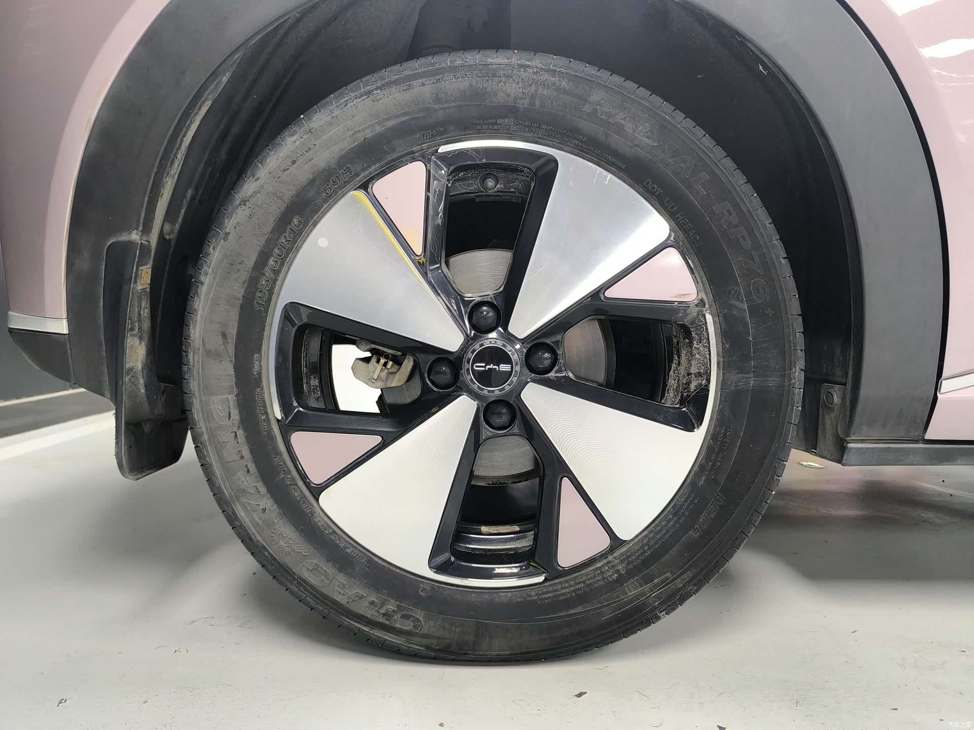BYD Dolphin, 2023 15