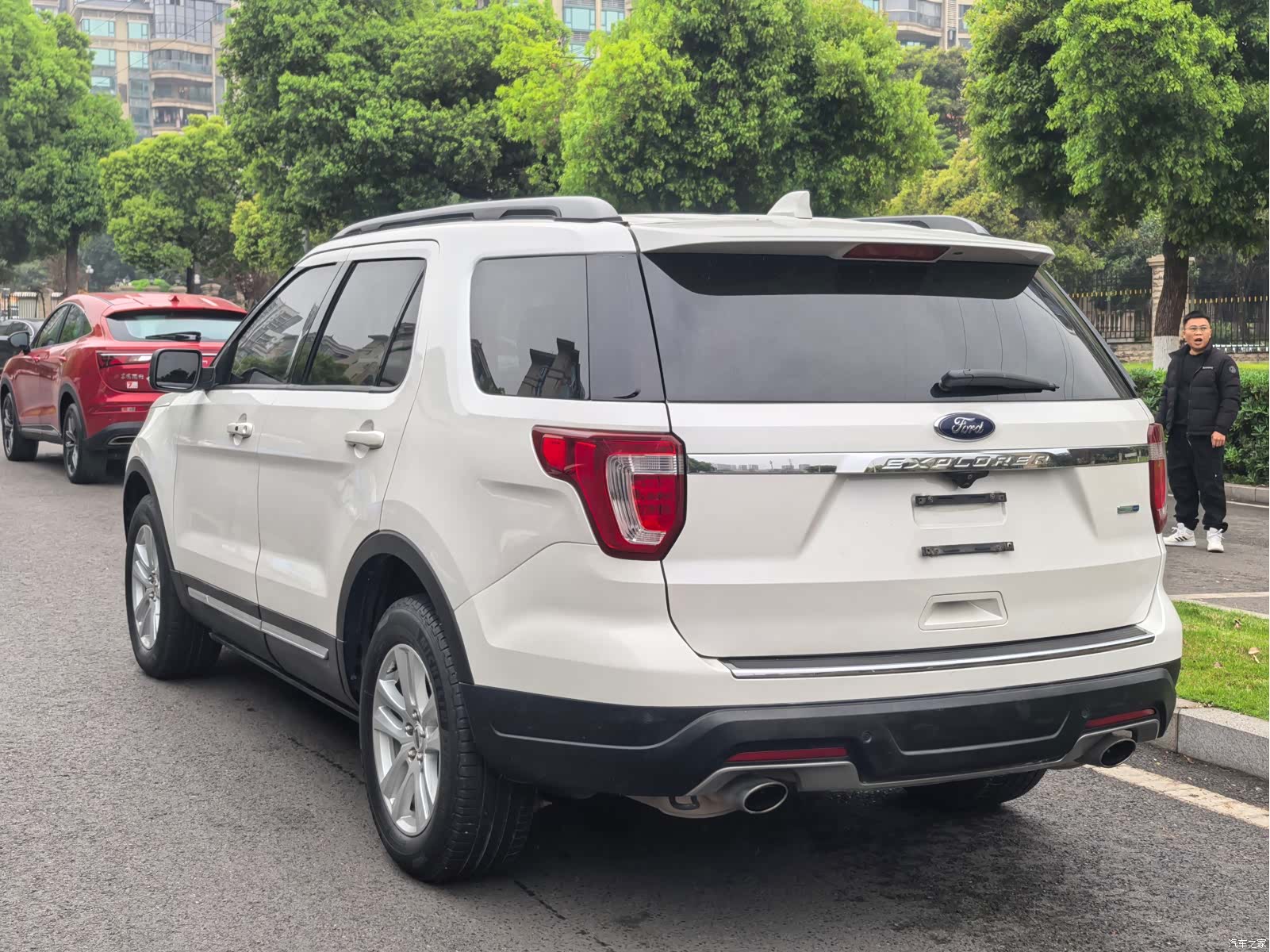 Ford Explorer, 2019 11