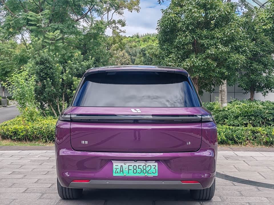 Li Auto Ideal L8