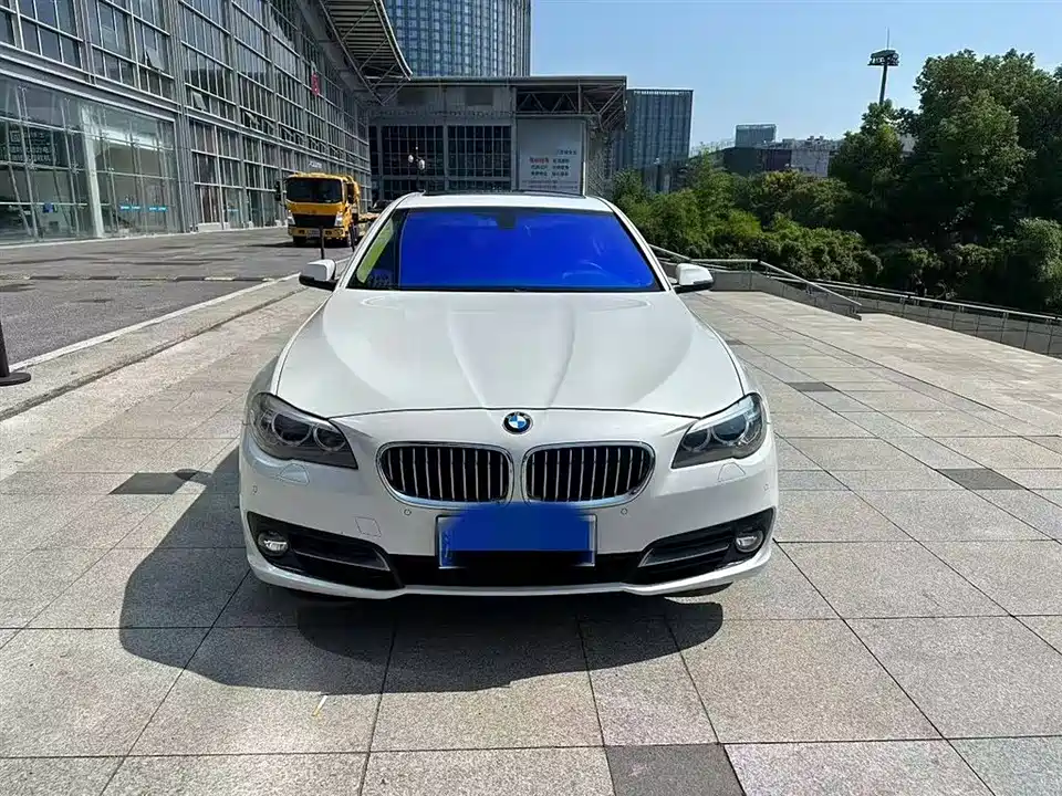 BMW 5 series BMW 5 series