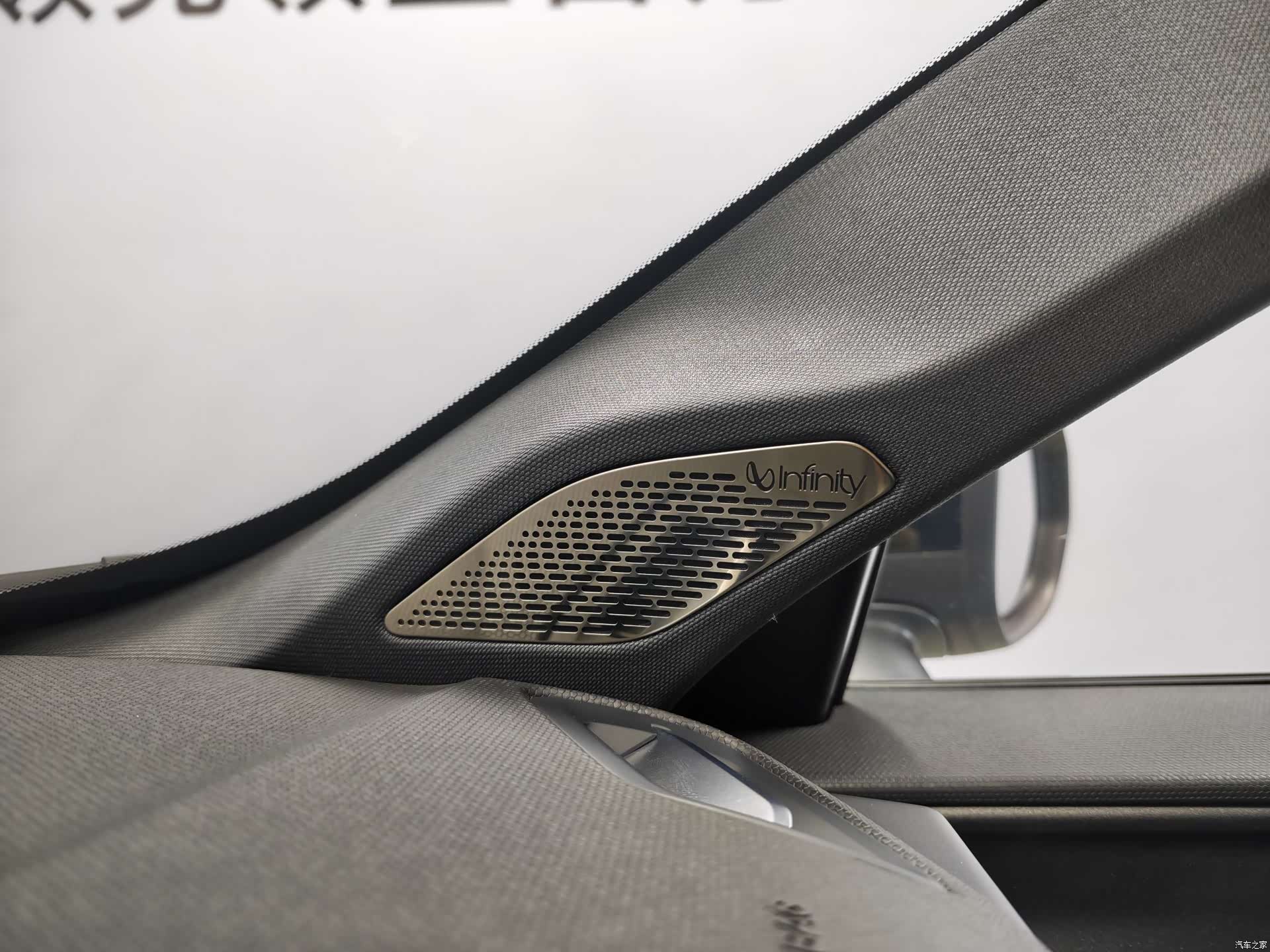 Lynk & Co 01, 2025 9