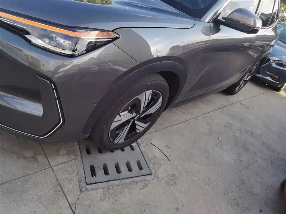 Geely Galaxy Galaxy E5