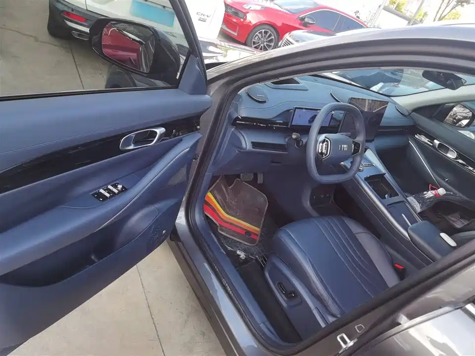 Geely Galaxy Galaxy E5