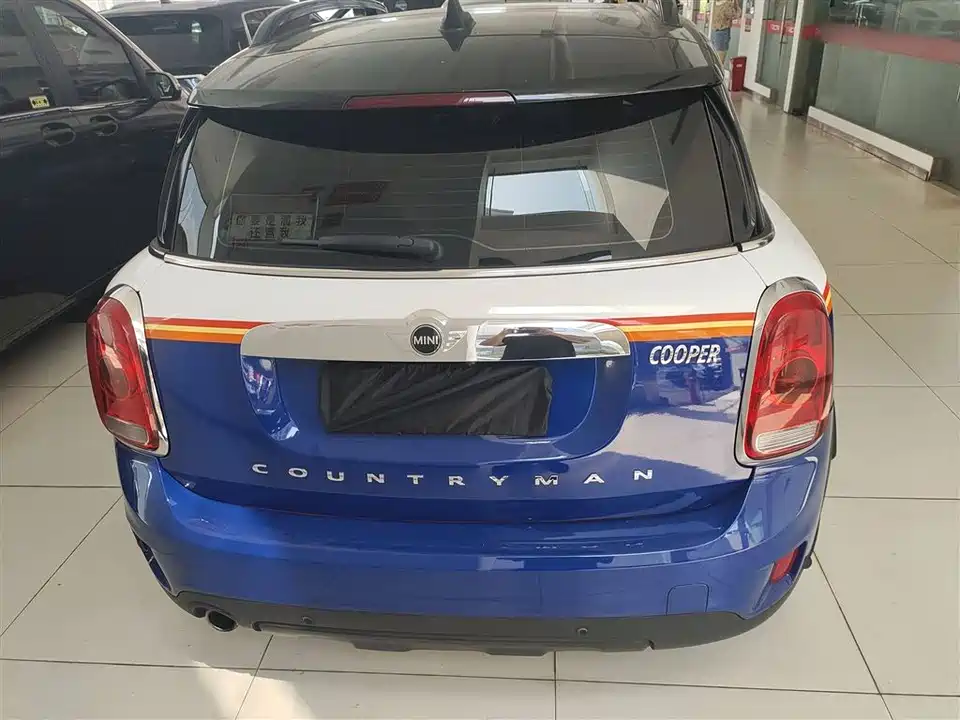 MINI COUNTRYMAN