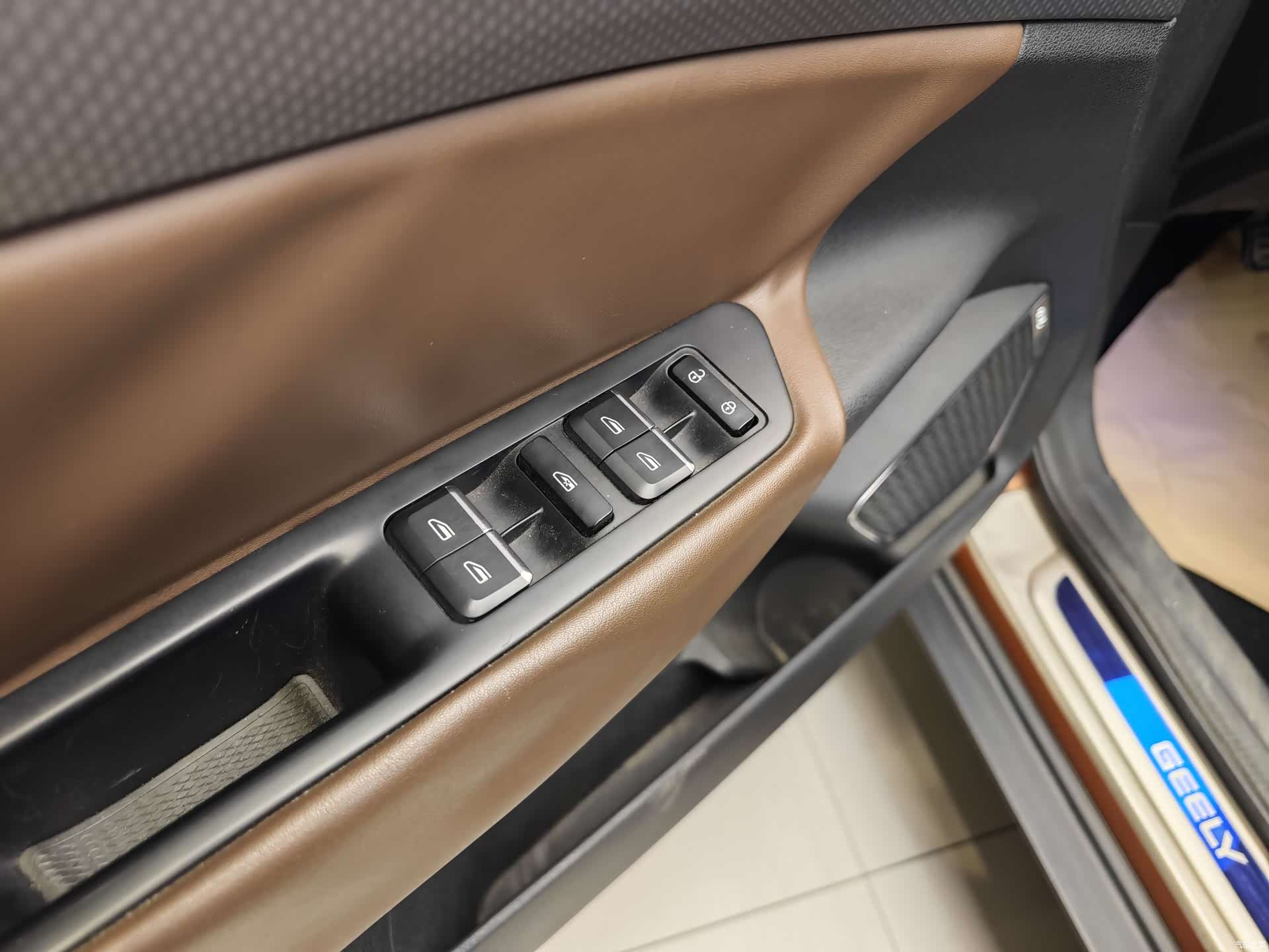 Geely Emgrand, 2016 9