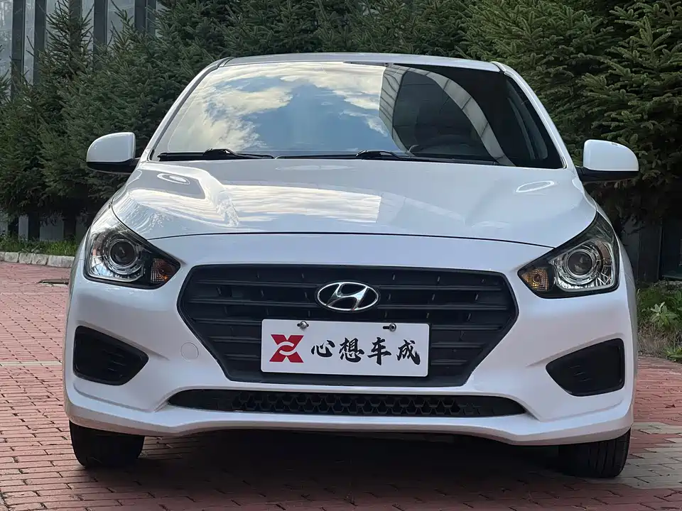 Hyundai Rena