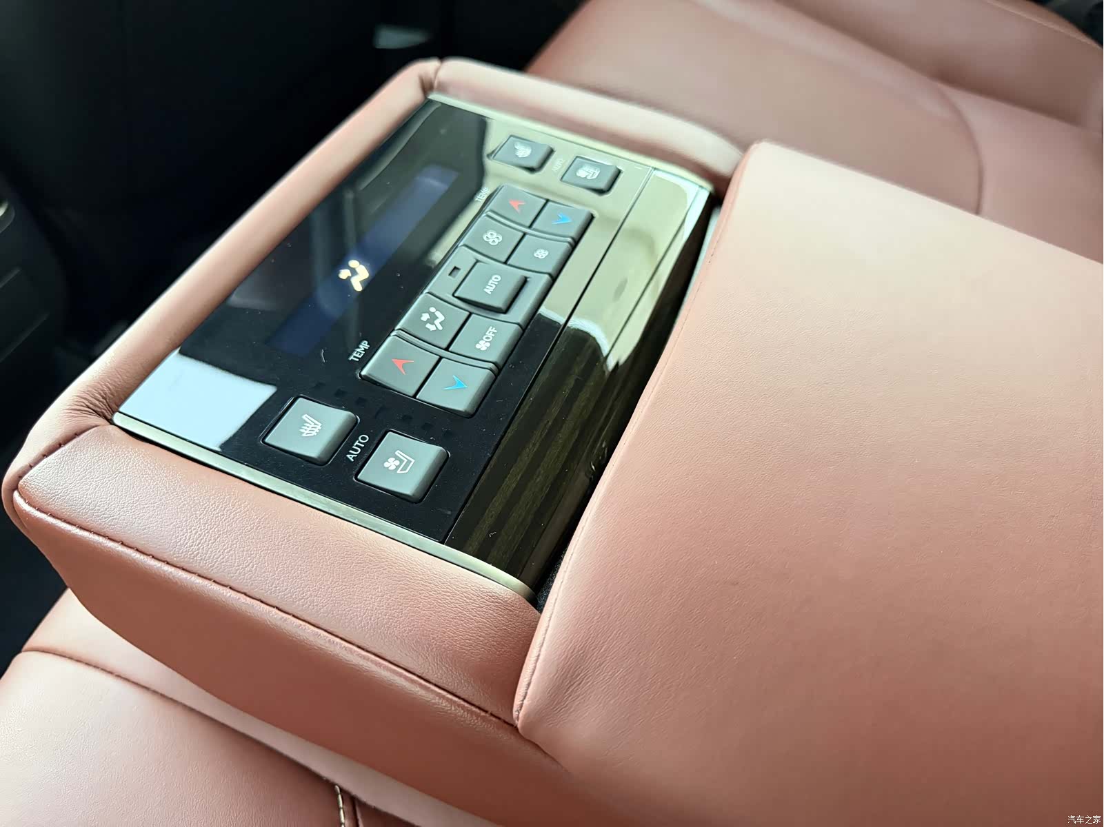 Lexus LX, 2020 21