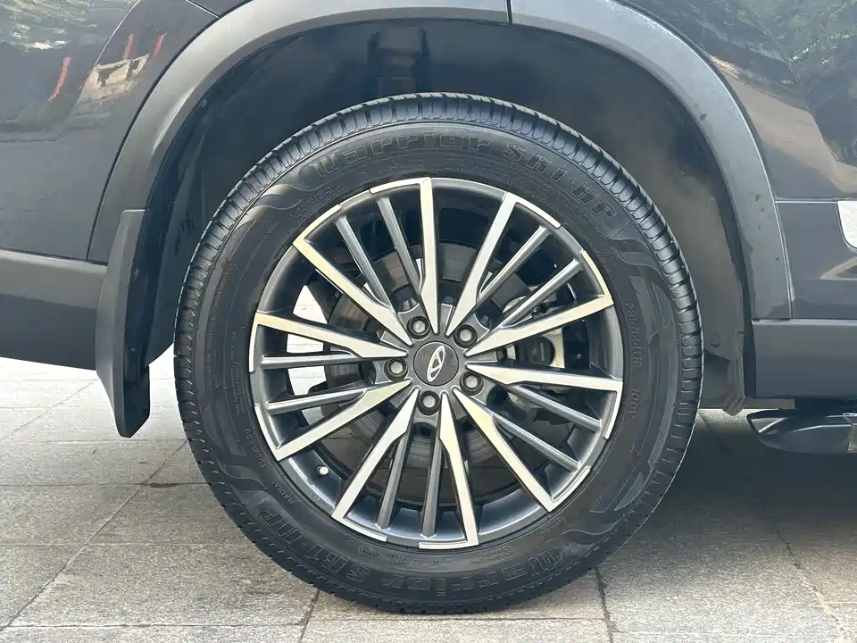 Chery Tiggo 8 PLUS Kunpeng e+