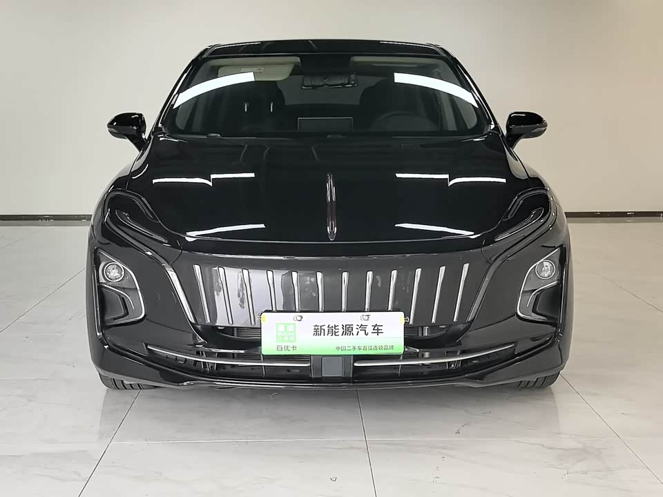 Hongqi E-QM5