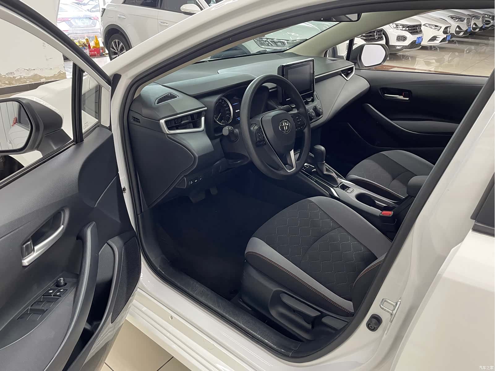 Toyota Corolla, 2023 8