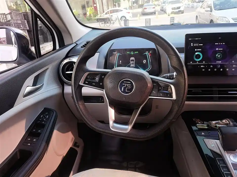 BYD Yuan Pro BYD Yuan Pro