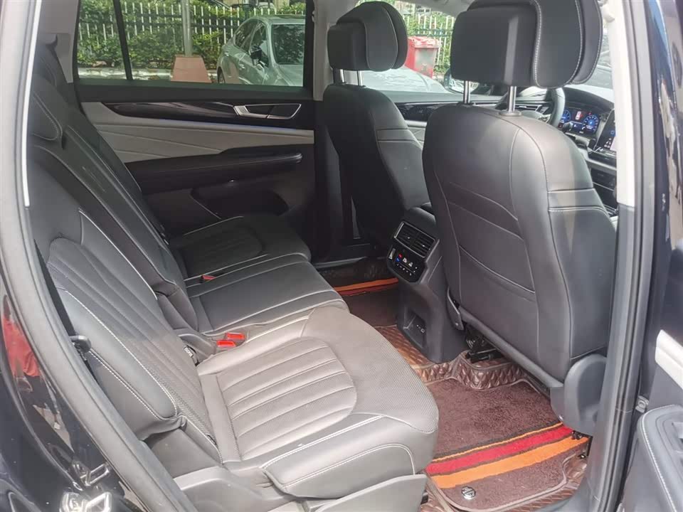 Volkswagen Tourang