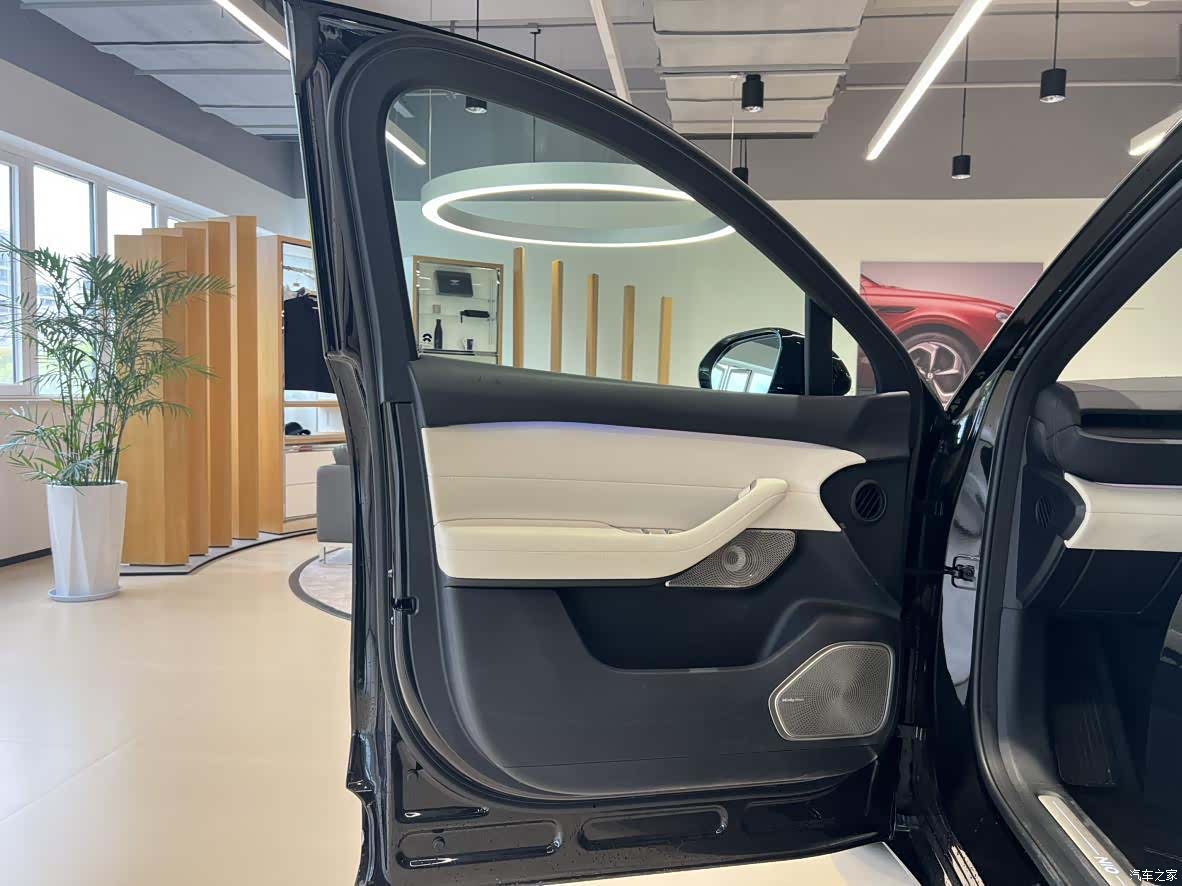 NIO ES6, 2025 7
