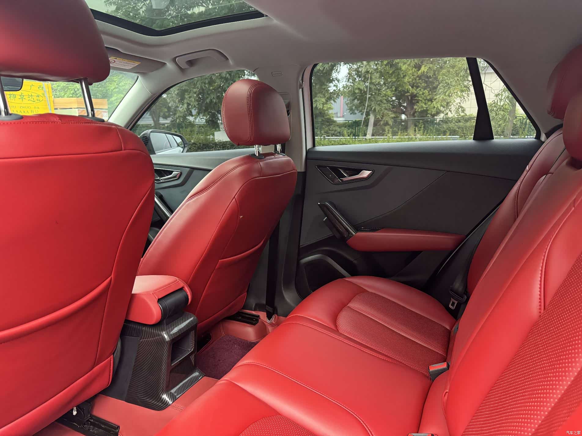 Audi Q2L, 2020 9